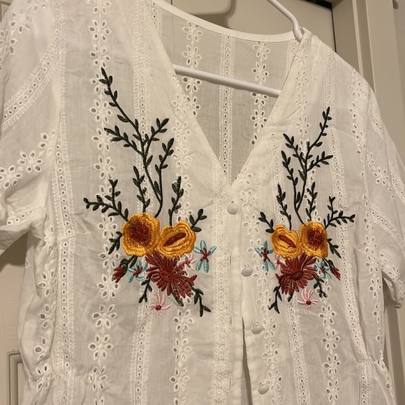 Embroidered Blouse - Picture 2 of 6